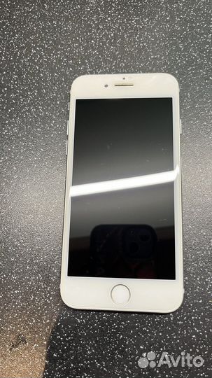 iPhone 7, 32 ГБ