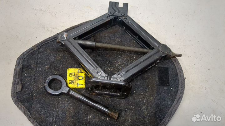 Набор инструментов штатный Hyundai Getz, 2003