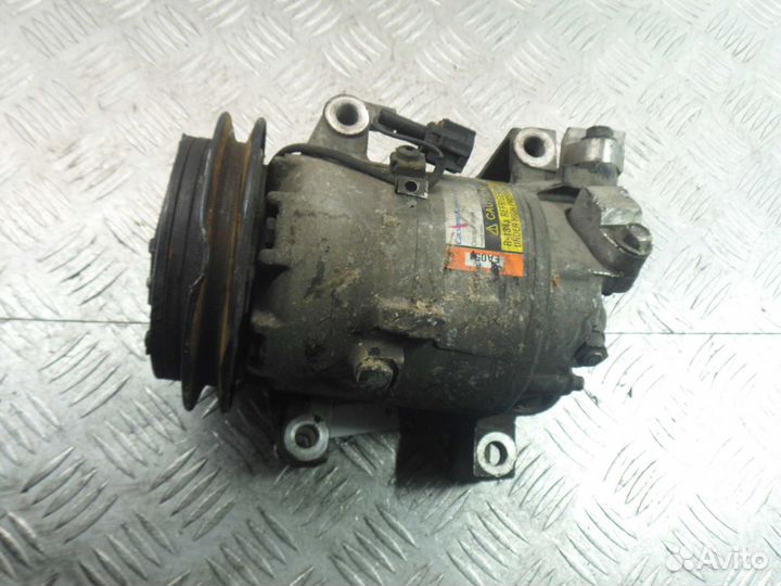 Компрессор кондиционера Nissan Primera P12