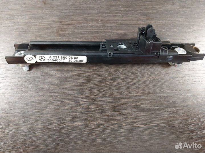 Механизм регулировки ремня безопасности Mercedes S