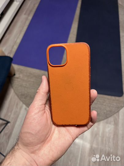 Чехол apple iPhone 14 leather orange б/у