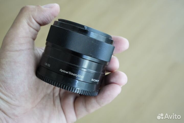 Sony e 35mm f/1.8