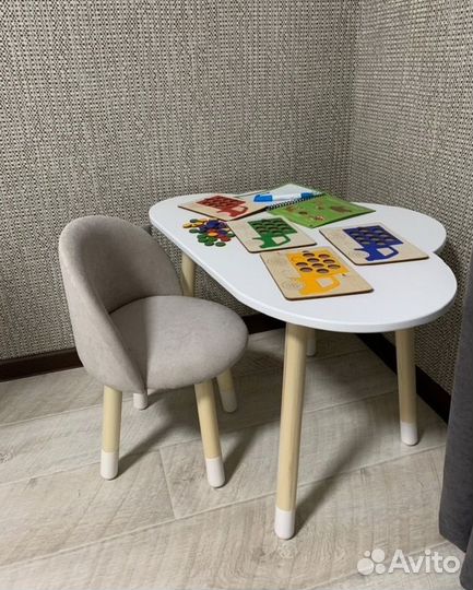 Детский стол и стул