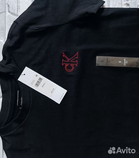 Футболка женская Calvin Klein