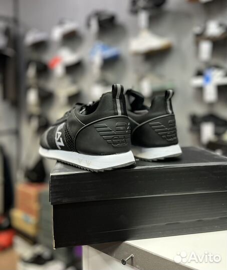 Кроссовки мужские Armani 41-45 отличные