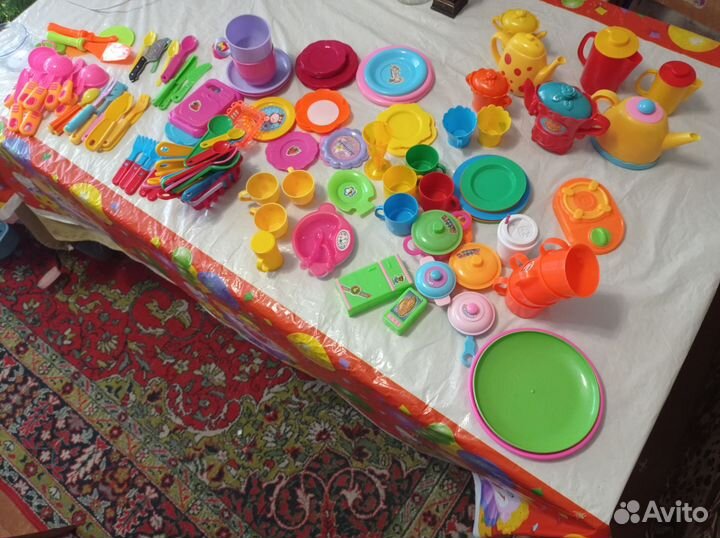 Детская игровая кухня с посудкой, едой и техникой