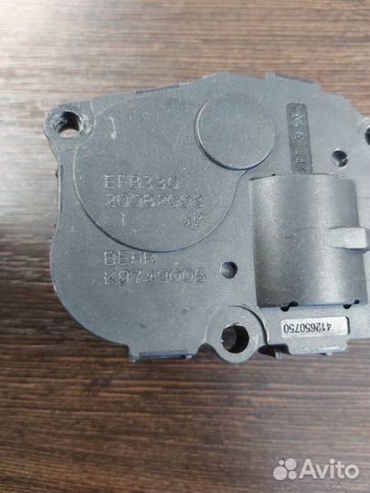 Моторчик заслонки печки Mercedes