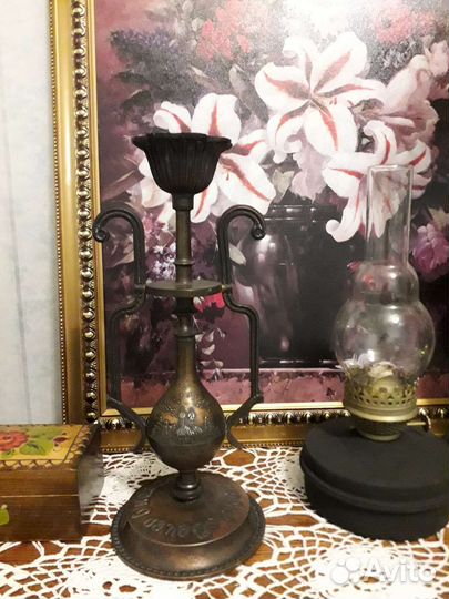 Для интерьера подсвечники,рамки для фото