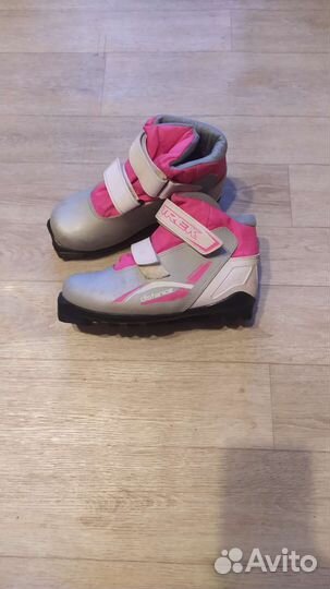 Лыжные ботинки. Крепление NNN