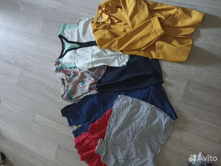 Вещи женские 46-48