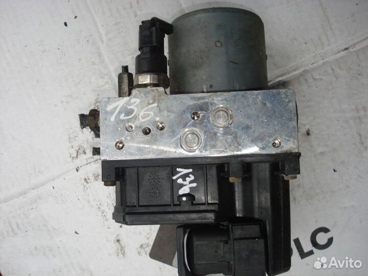 Блок абс 44050-05110 Toyota Avensis T25