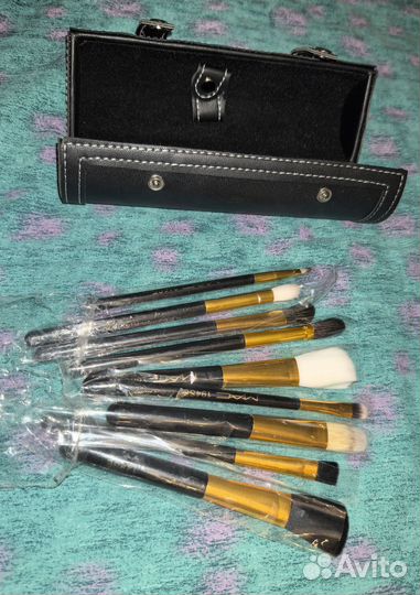 Кисти для макияжа, два набора