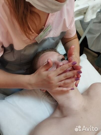 Косметолог. Чистка лица, лечение акне, омоложение