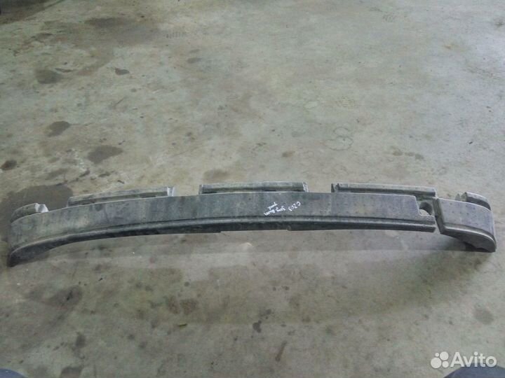 Мерседес С-Класс Брус бампера задний