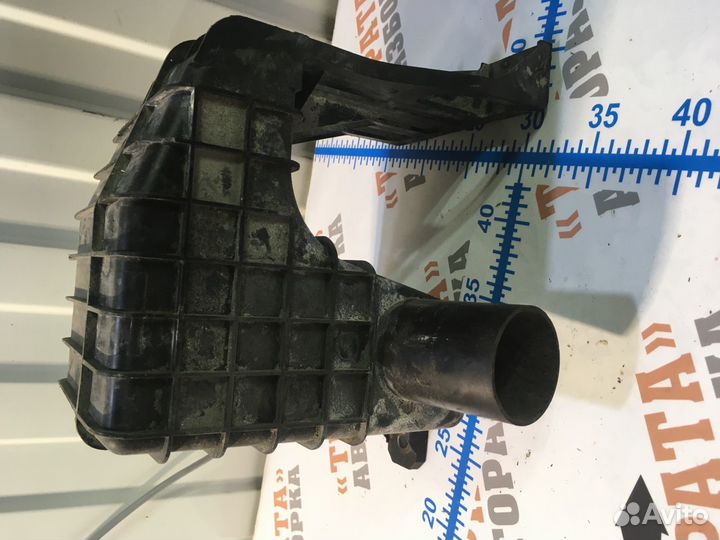 Мазда 6 Абсорбер воздушного фильтра