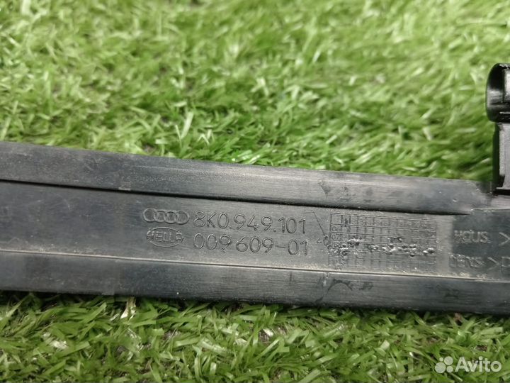 Повторитель поворота в зеркало Audi A4 B8 8K