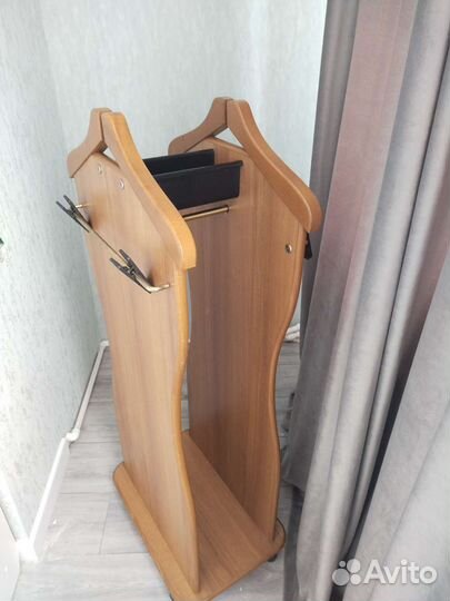 Вешалка напольная деревянная бу