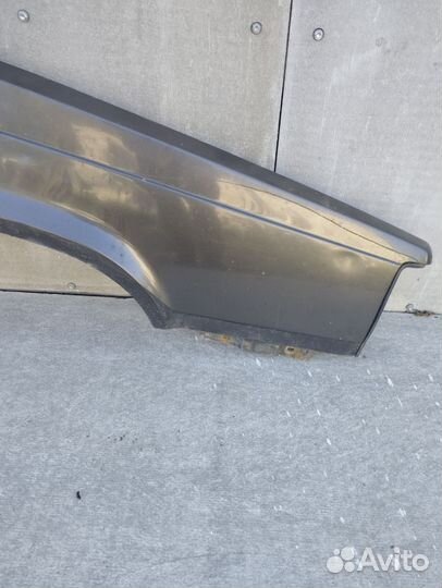 Крыло правое vоlvo 760 вольво 760 740 940