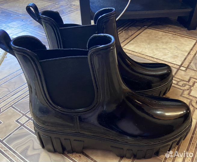 Резиновые сапоги