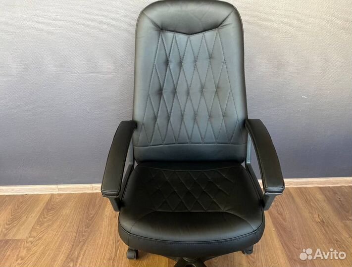 Компьютерное кресло