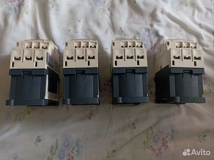 Промежуточное реле 3но+2нз,Schneider