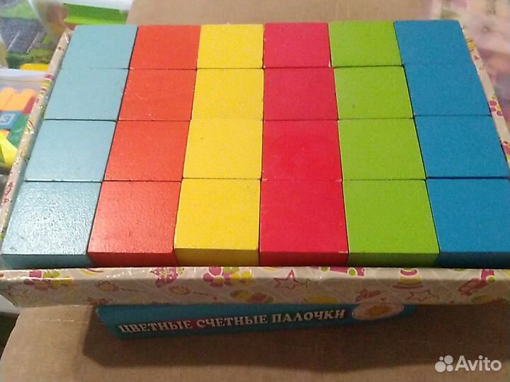 Деревянные брусочки и кубики