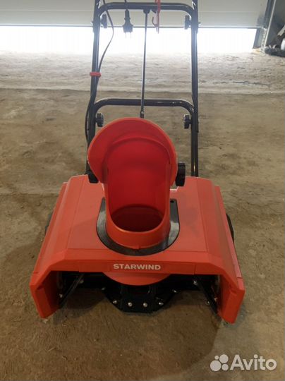 Снегоуборщик starwind EST 1600