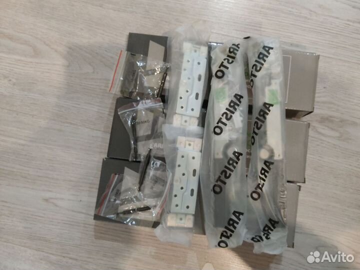 Доводчики для дверей купэ Aristo