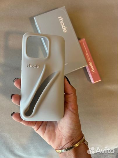Чехол Rhode на 14 Pro с блеском для губ