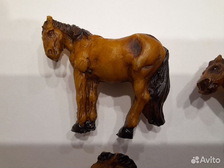 Магниты Лошади, 9 шт