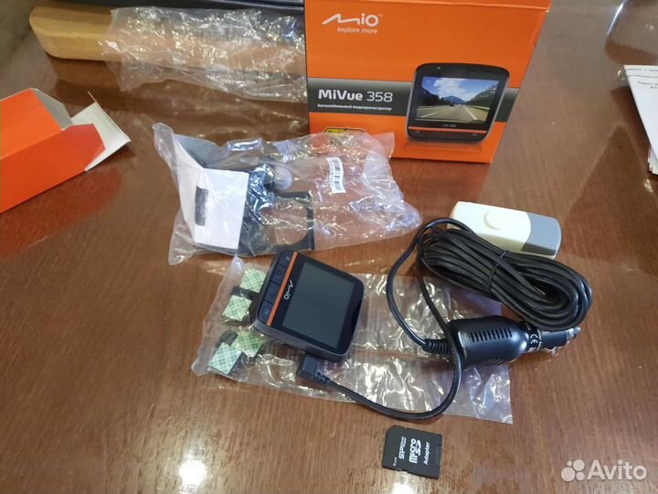 Видеорегистратор Mio mivue 358