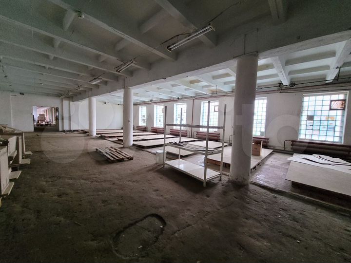 ** аренда *** 725 м²