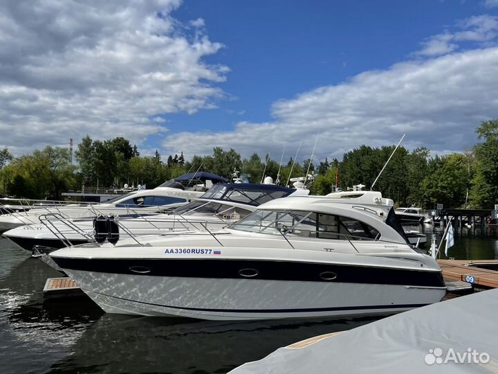 Моторная яхта Bavaria 33 Hard Top