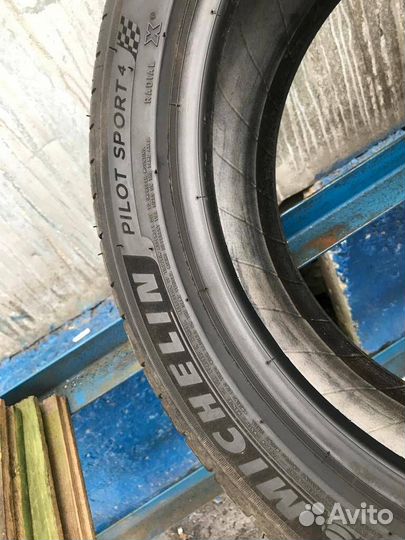 Michelin Pilot Sport 4 255/45 R20