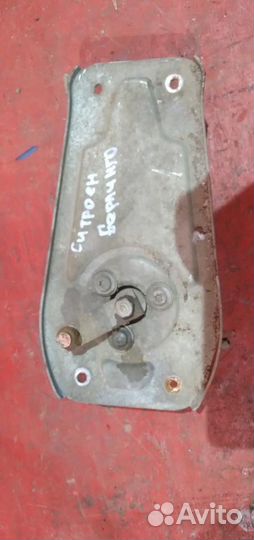 Ситроен берлинго мотор дворников передний