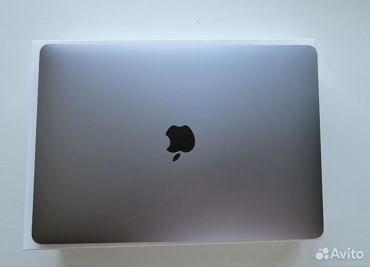 Apple MacBook Air 13 (M1/256GB SSD/8GB) 17 циклов