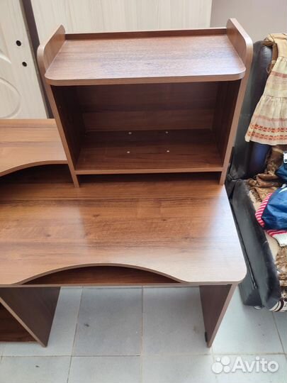 Письменный стол