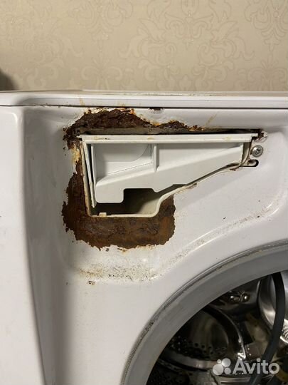 Стиральная машина Hotpoint Ariston на запчасти