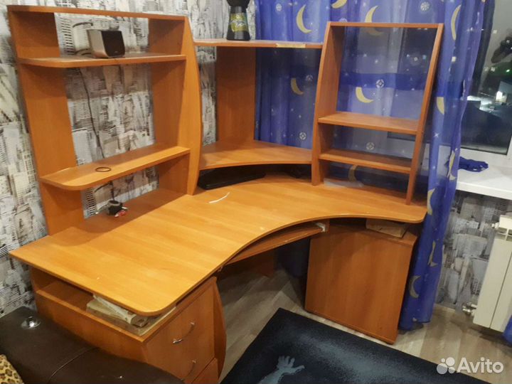 Компьютерный стол