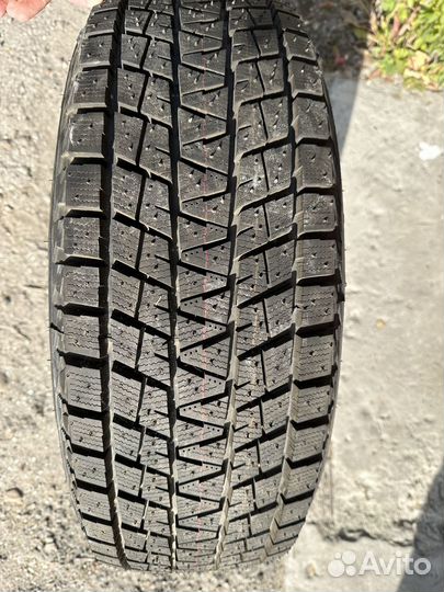 Bridgestone Blizzak DM-V1 235/70 R16 106R