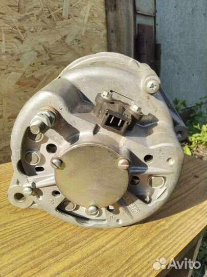 Генератор Г287-0 14В 90А газ-66 новый