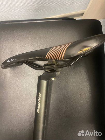 Велосипедное сиденье черного цвета Welt Radiant