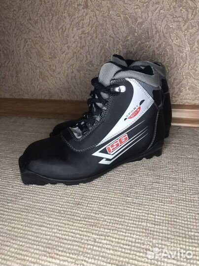 Лыжные ботинки ISG