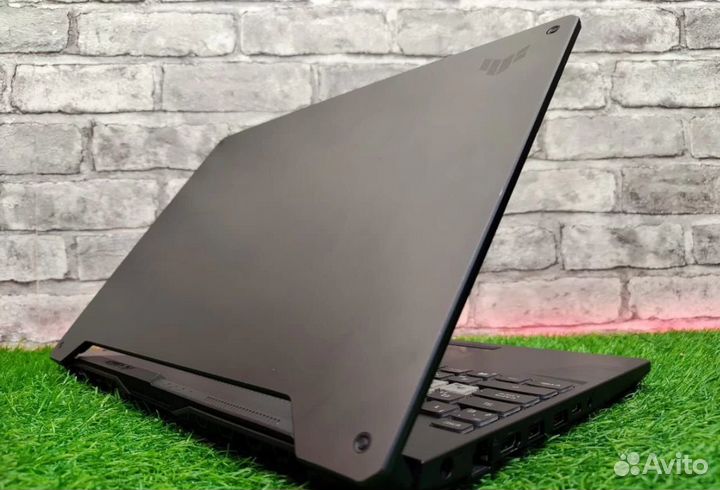 144Hz Asus TUF i5 11400H / RTX 3050 / RAM 16 Gb