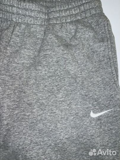 Спортивные штаны Nike