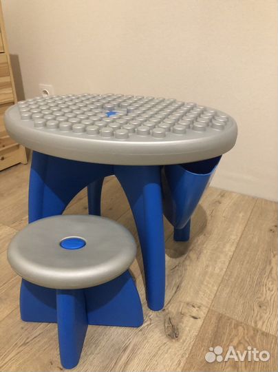 Детский стол и стульчик
