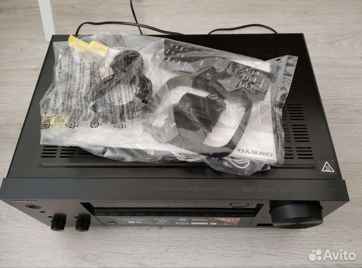 Ресивер 4K Onkyo TX-NR 575 Dolby Atmos / DTS X