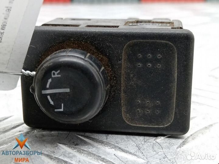 Кнопка (выключатель) Nissan Navara D22 рест. 2005