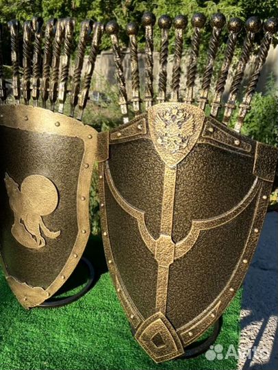 Подставка под шампуры Щит