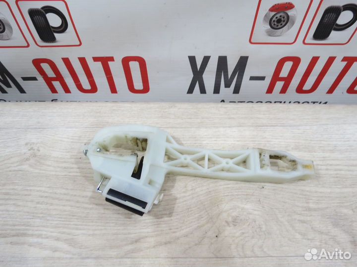 Кронштейн ручки задний левый Hyundai Solaris 2